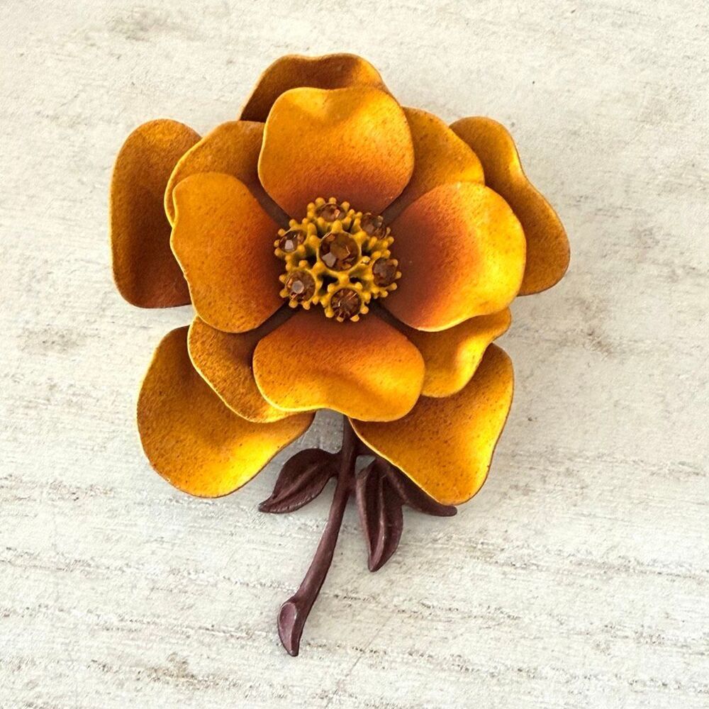 Vintage Mustard Yellow Brown Enamel Flower Rhinestone Brooch - Picture 5 of 7